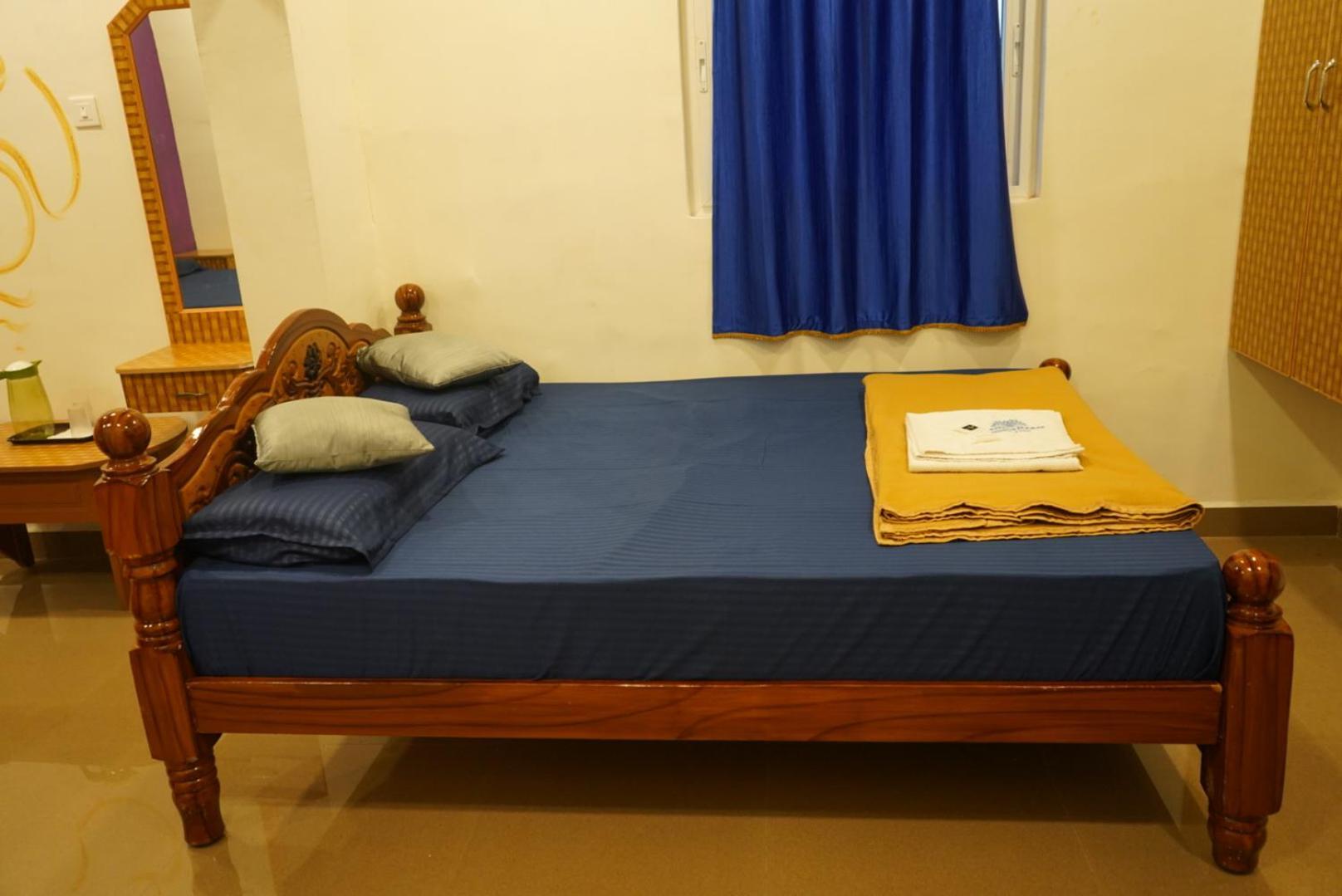 Aishwaryam Home Stay Madurai Bagian luar foto